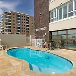 Mouille Point Studio Apartment With Stunning View