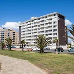 Mouille Point Studio Apartment With Stunning View