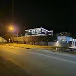 1 On Royal