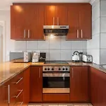 Mouille Point Places - Studios & Apartments