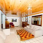 Oria Lodge