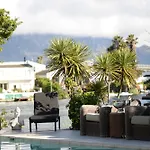 Waterfront Villa With Pedelo