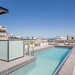 Gem In The Heart Of Sea Point With Backup Power