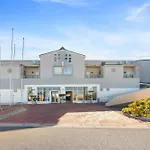 Leisure Bay 117 By Host Agents