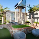 Strand Double En-Suite Studio