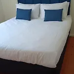 Oakdale Guest House