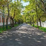 Perfect Couples Cove, With Hotel Living Comforts!