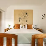 Roeland Terrace Hidden Gem