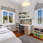 Elite Oasis With Private Padel Court