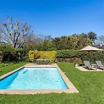 Elite Oasis With Private Padel Court