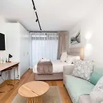 Sea Point Luxury Studio Apartment - The Sage