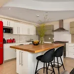 The Piazza 1105