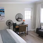 High Hedges Guest Suites Constantia