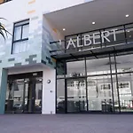 One On Albert Studio Apartment