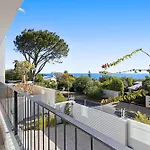 Dal Villa 8 By Host Agents