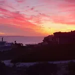 The Lighthouse - Sea View Apartment