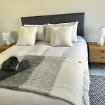 Charming Flatlet Near The Amazing Sunset Beach