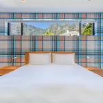 Amara 2 -Designer Penthouse With Solar Power