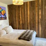 Private 2-Sleeper Getaway U8 !