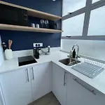 Modern Studio In Sea Point