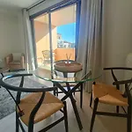 Island Club Hotel & Apartments