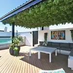 Penthouse Henning@The Onyx