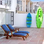 Casa Bonita On The Beach In Gordons Bay