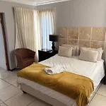 Christal Villa 33