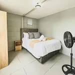 Cedar Apartments On Century City