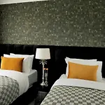 Cape Town City Centre 3 Bed Penthouse With Pool And Free Parking Family Friendly