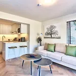 Spectacular 1 Bed Apartment