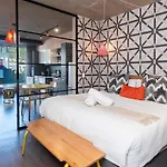 Modern Stay In Woodstock