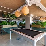 Modern Stay In Woodstock