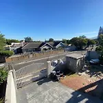Luxe Stay In Parow North