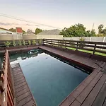 Cozy Calm Apartment With Pool