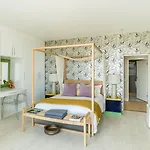 Bali Suite In Camps Bay