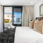 Coastal Luxe 1-Bed Escape