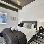 Central, Business Travellers Dream-Wifi-Pool