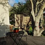 Camps Bay, Garden Apartment