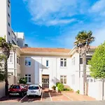 Luxurious Sea Point Apartment