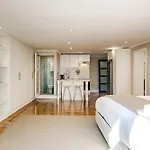 2Bed Apt 5Min Walk From Camps Bay Central Escape