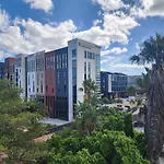 Luxury 2 Bedroom Apartment In Nine Palms