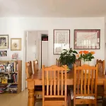 Fresnaye Close Apartment- Sea Point