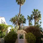Fresnaye Close Apartment- Sea Point