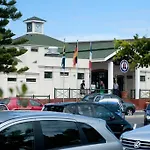 Train Lodge