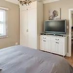 Anna\'S Place