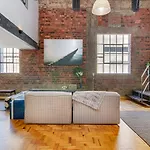 New York Loft Style Apartment 6