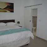 Fama Lodge Rm12
