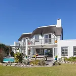 At Kommetjie Way