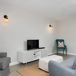 Glengariff Apartment